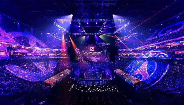 国安在中场 国安在中场