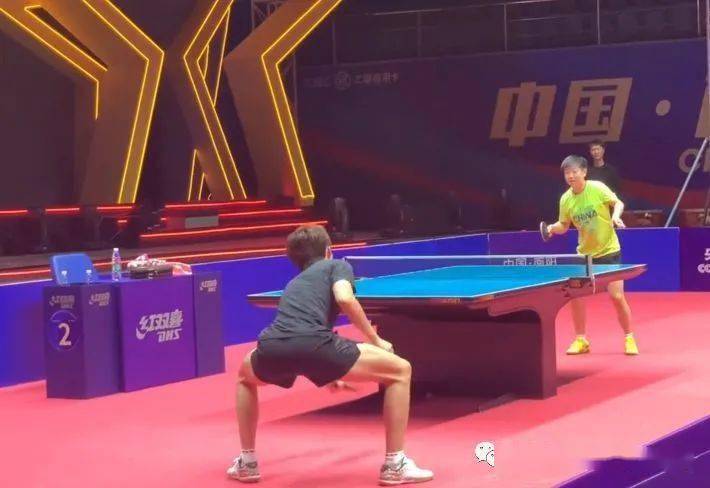 自带话题与 自带话题与